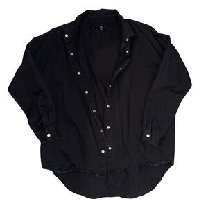 Missguided Black button-up shirt with a relaxed fit